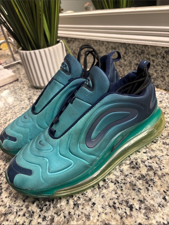Nike Other - Nike Teal and Navy Air Max 720 Sea Forest